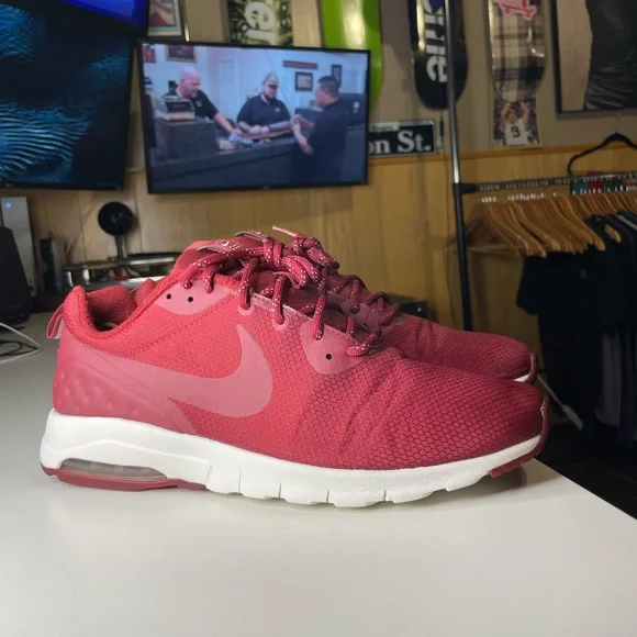 Nike | Shoes | Mens Nike Air Max Motion Lw Se In Team Red 